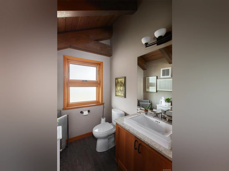 1563 Mt. Newton Cross Road, Central Saanich, BC, V8M 1L1 - 22