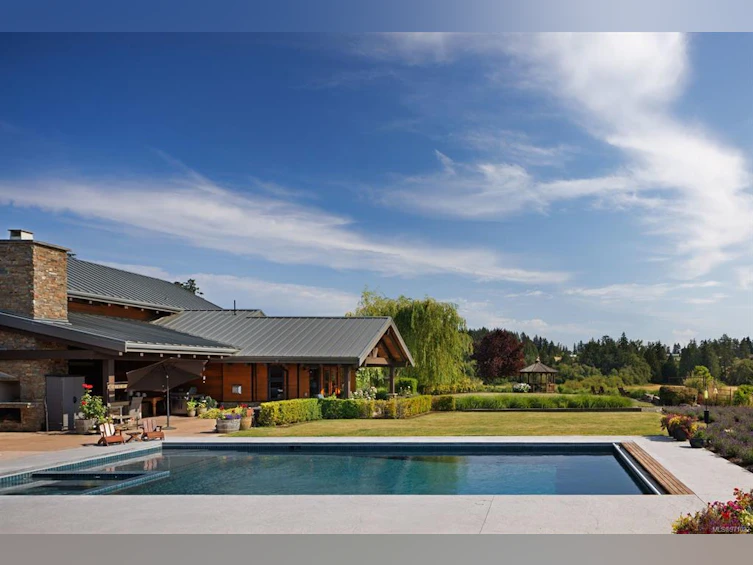 1563 Mt. Newton Cross Road, Central Saanich, BC, V8M 1L1 - 39