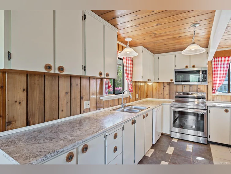 492 S Mcphedran Road, Campbell River, BC, V9W 5K5 - 14