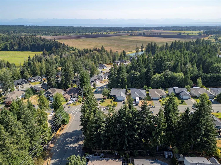 4671 Salal Place, Courtenay, BC, V9N 4A1 - 38