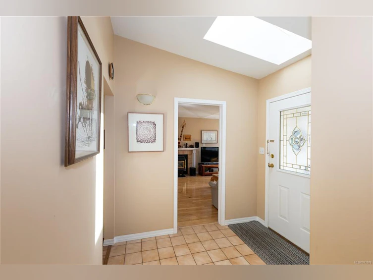 700 Georgia Drive, Campbell River, BC, V9H 1R8 - 4