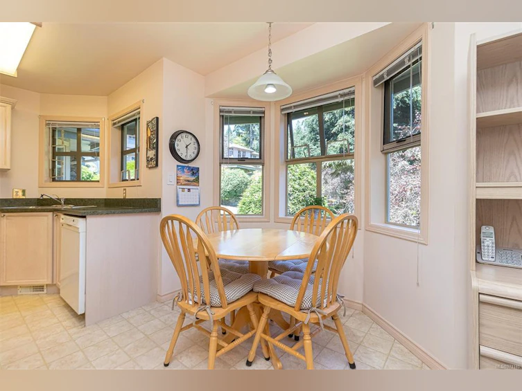 25-500 Marsett Place, Saanich, BC, V8Z 7J1 - 6