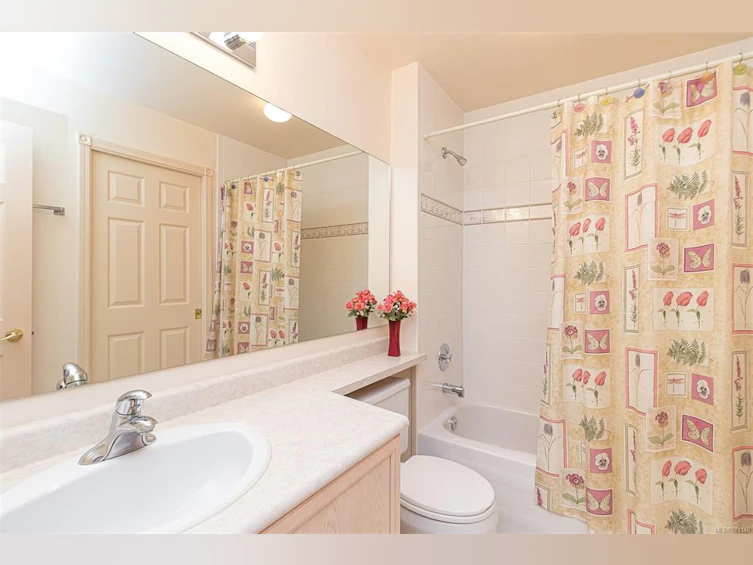 25-500 Marsett Place, Saanich, BC, V8Z 7J1 - 25