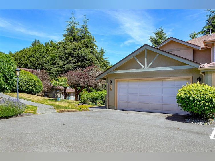 25-500 Marsett Place, Saanich, BC, V8Z 7J1 - 38