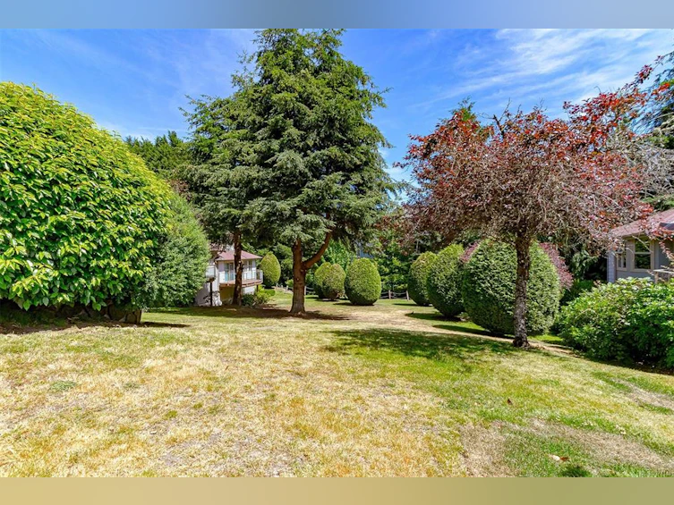 25-500 Marsett Place, Saanich, BC, V8Z 7J1 - 40