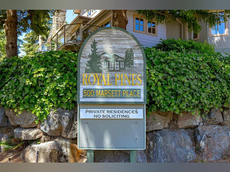 25-500 Marsett Place, Saanich, BC, V8Z 7J1 - 42
