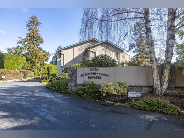 11-2654 Lancelot Place, Central Saanich, BC, V8M 1V3 - 37