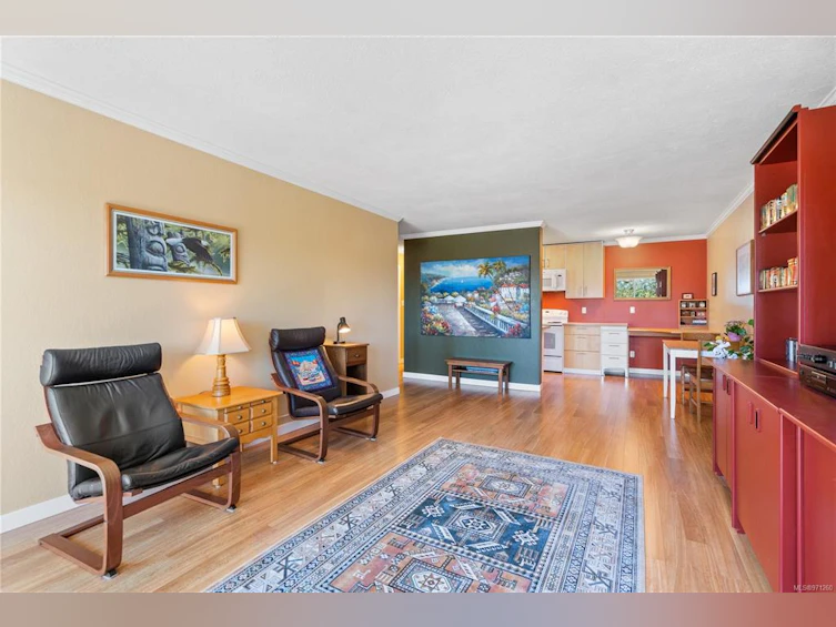 301-2100 Granite Street, Oak Bay, BC, V8S 3G7 - 11