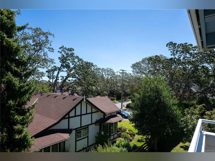 301-2100 Granite Street, Oak Bay, BC, V8S 3G7 - 19