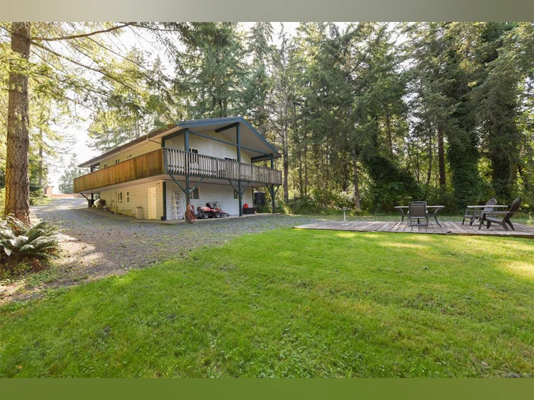 4353 Macaulay Road, Black Creek, BC, V9J 1E3 - 7