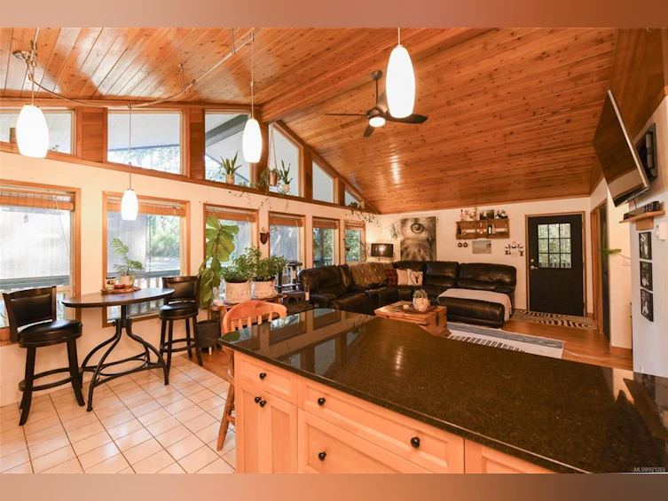 4353 Macaulay Road, Black Creek, BC, V9J 1E3 - 49