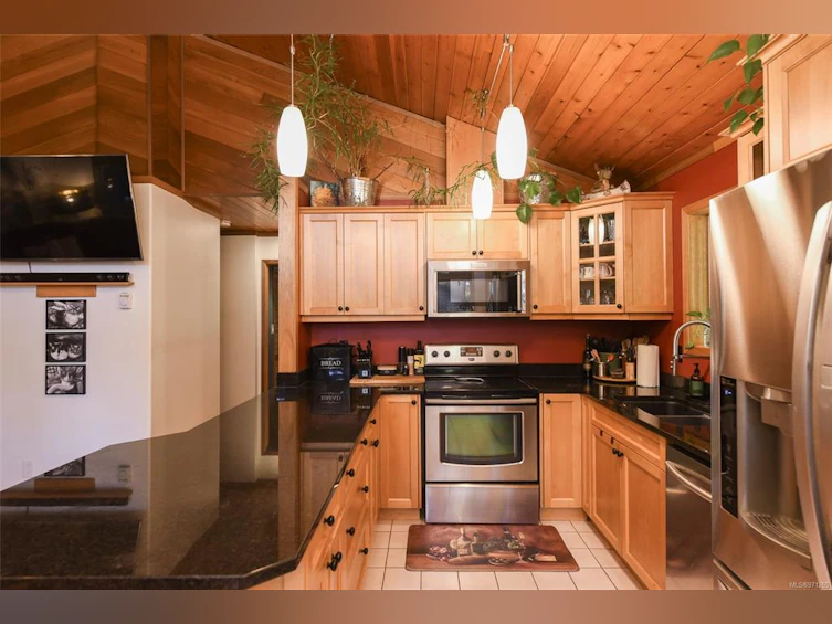 4353 Macaulay Road, Black Creek, BC, V9J 1E3 - 52