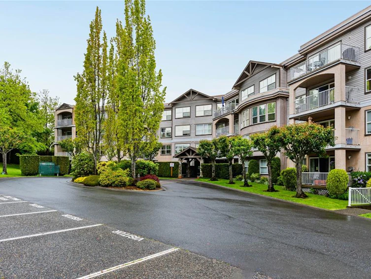 101-1240 Verdier Avenue, Central Saanich, BC, V8M 2G9