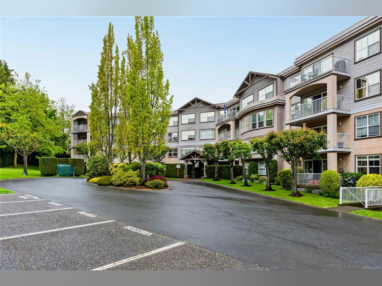 101-1240 Verdier Avenue, Central Saanich, BC, V8M 2G9
