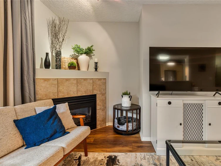101-1240 Verdier Avenue, Central Saanich, BC, V8M 2G9 - 8