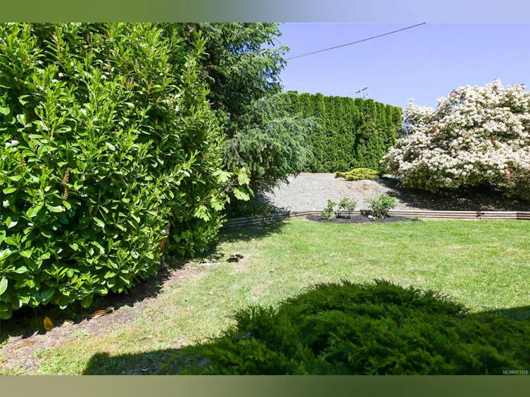 355 Back Road, Courtenay, BC, V9N 3X1 - 2