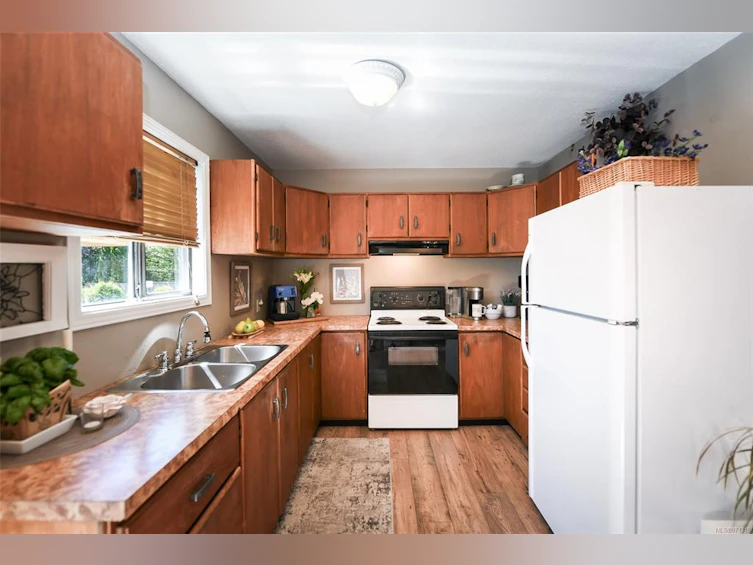 355 Back Road, Courtenay, BC, V9N 3X1 - 7