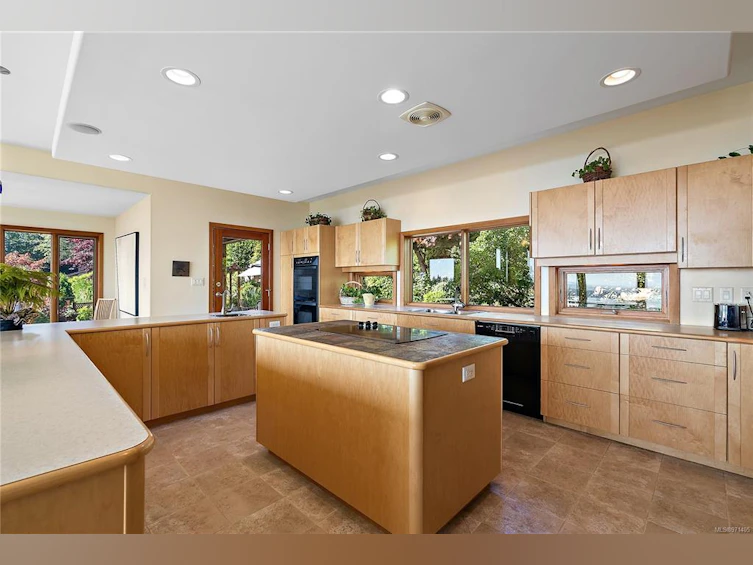 8760 Beaumaris Place, North Saanich, BC, V8L 3Z6 - 12