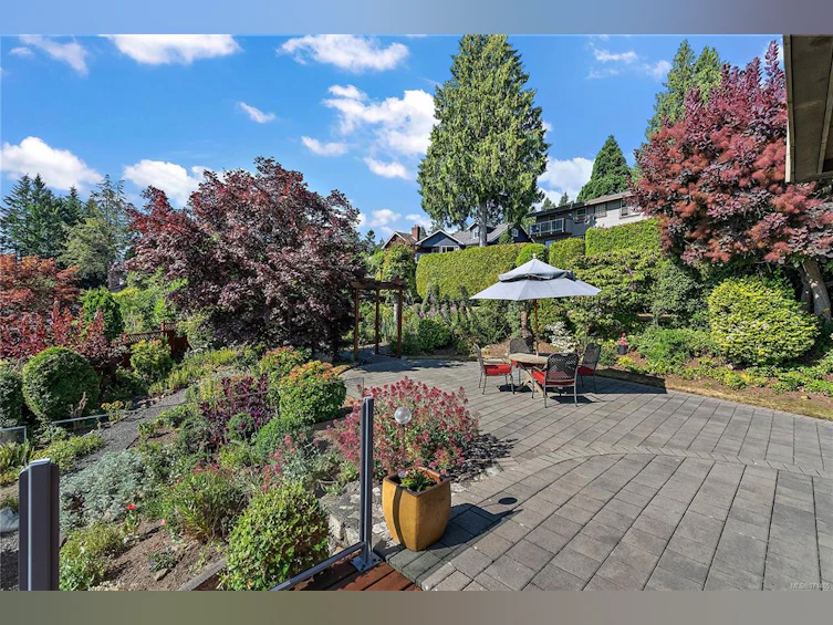 8760 Beaumaris Place, North Saanich, BC, V8L 3Z6 - 20
