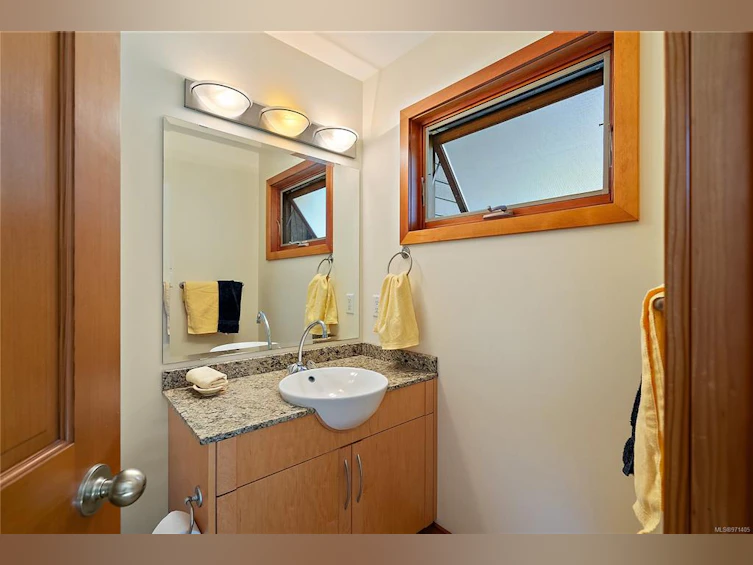 8760 Beaumaris Place, North Saanich, BC, V8L 3Z6 - 27