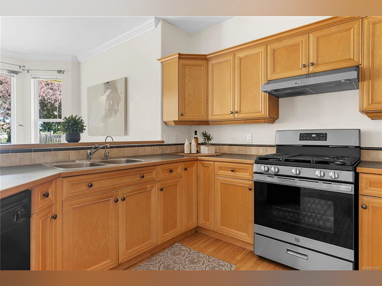 14 Midwood Road, View Royal, BC, V9B 1L5 - 6