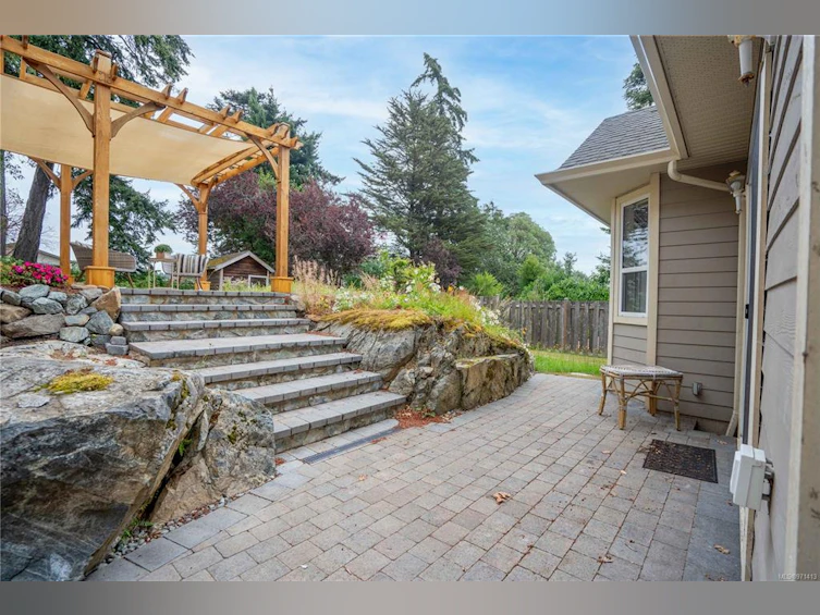 14 Midwood Road, View Royal, BC, V9B 1L5 - 25