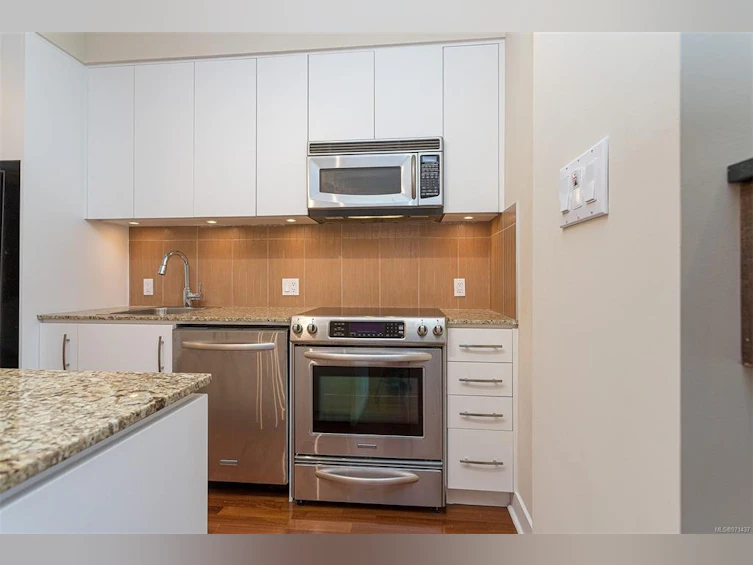 308-1375 Bear Mountain Pkwy, Langford, BC, V9C 0C9 - 4