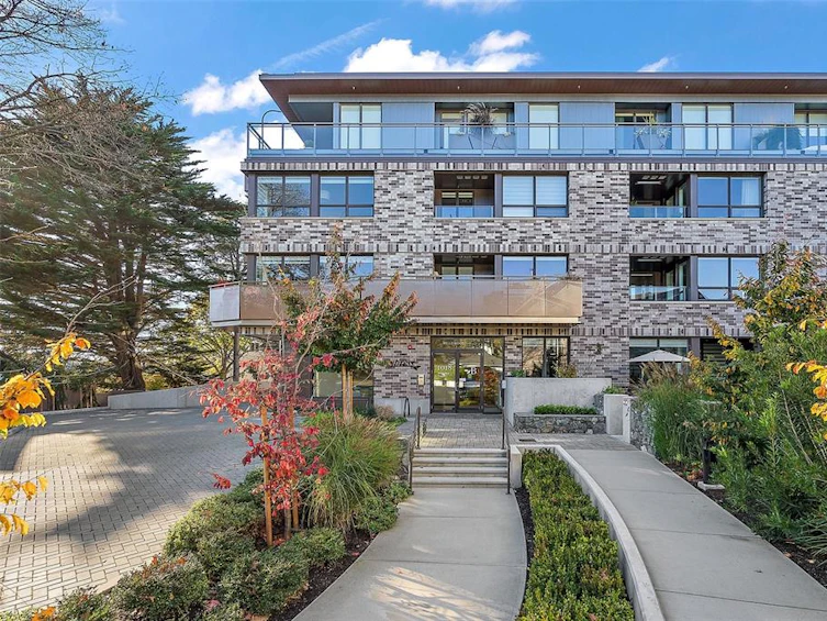 308-1018 Pentrelew Place, Victoria, BC, V8V 4J4 - 21