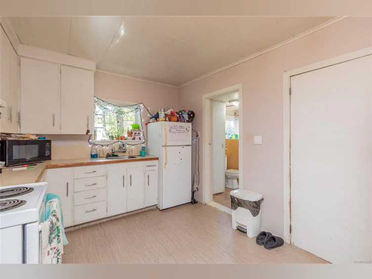 7785 Pacific Rim Highway, Port Alberni, BC, V9Y 8Y7 - 39