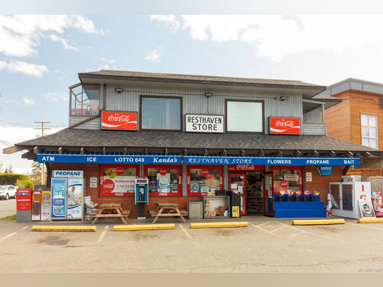 10232 Fifth Street, Sidney, BC, V8L 1X6 - 41