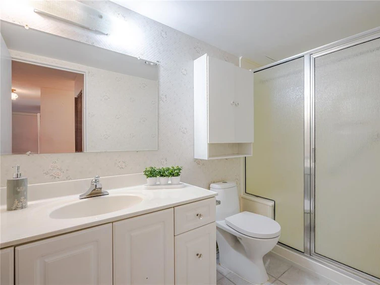 108-25 Government Street, Victoria, BC, V8V 2K4 - 17