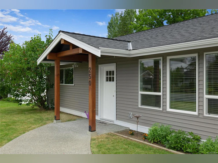 250 Cedar Street, Parksville, BC, V9P 1J1 - 39