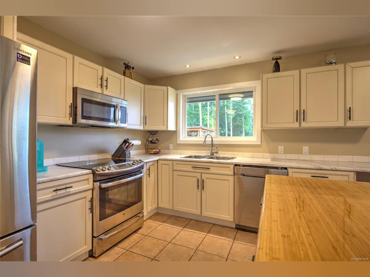 5050 White Road, Duncan, BC, V9L 6H5 - 11