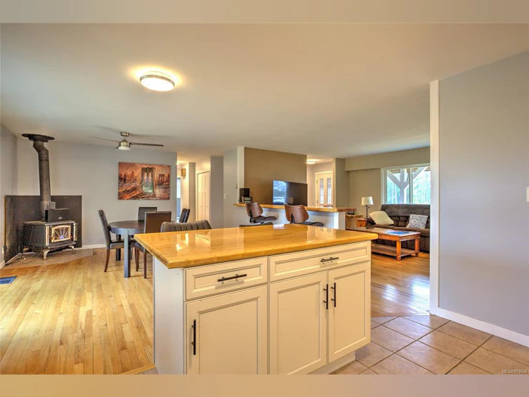 5050 White Road, Duncan, BC, V9L 6H5 - 14