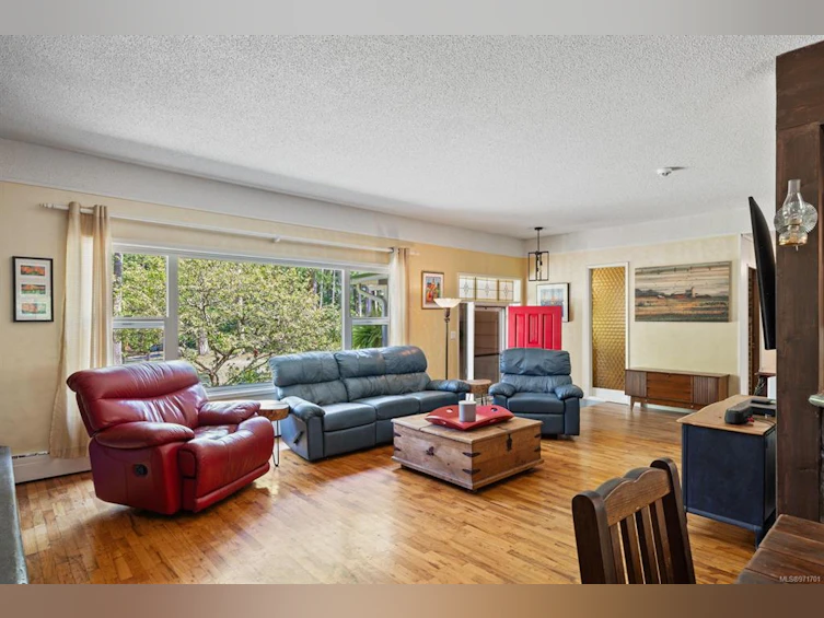 1797 Daye Road, Comox, BC, V9M 4A1 - 10