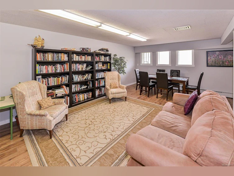 225-1680 Poplar Avenue, Saanich, BC, V8P 4K7 - 25