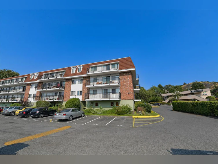 225-1680 Poplar Avenue, Saanich, BC, V8P 4K7 - 31