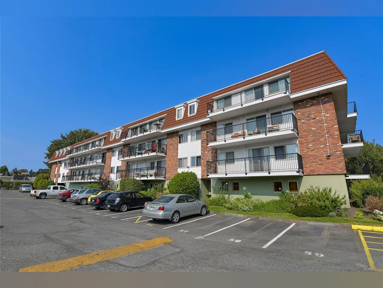225-1680 Poplar Avenue, Saanich, BC, V8P 4K7 - 32