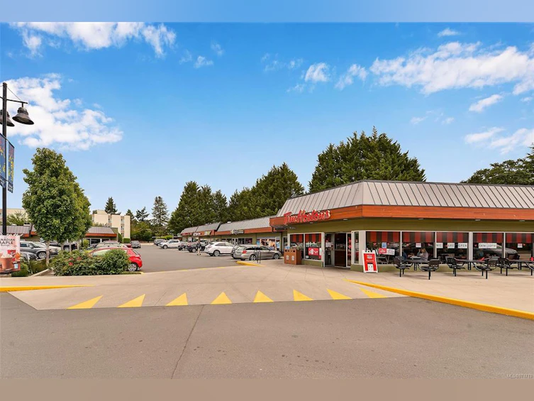 225-1680 Poplar Avenue, Saanich, BC, V8P 4K7 - 37