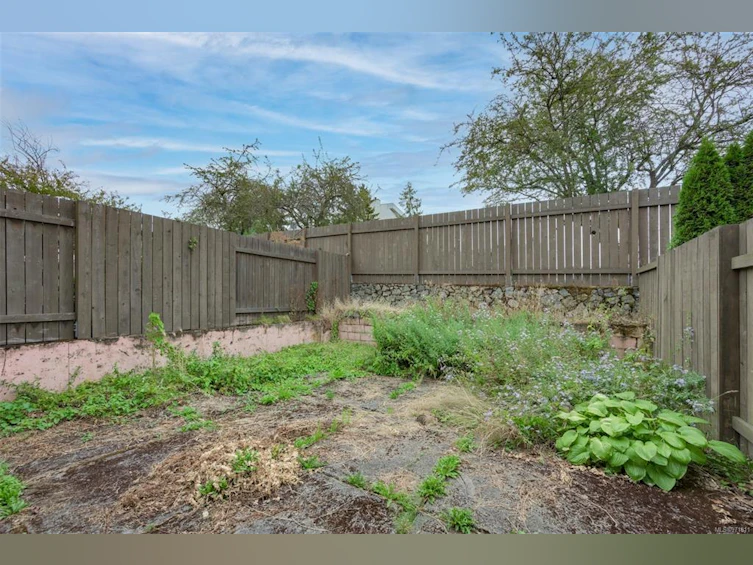 3582 Tillicum Road, Saanich, BC, V8Z 4H4 - 10