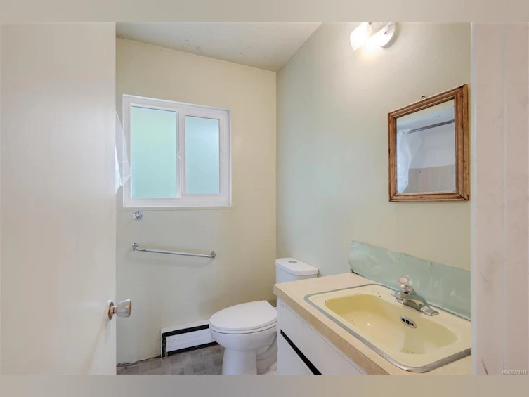 3582 Tillicum Road, Saanich, BC, V8Z 4H4 - 23