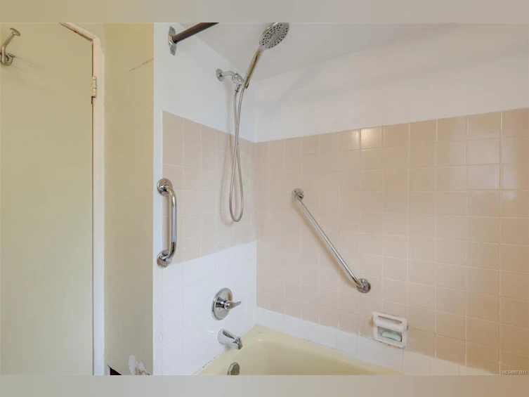 3582 Tillicum Road, Saanich, BC, V8Z 4H4 - 24