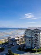 402 194 Beachside Drive