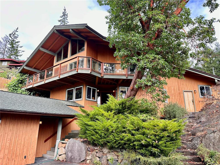 784 Cliffe Road, Quadra Island, BC, V0P 1H0