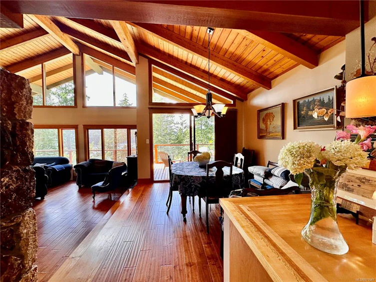 784 Cliffe Road, Quadra Island, BC, V0P 1H0 - 6