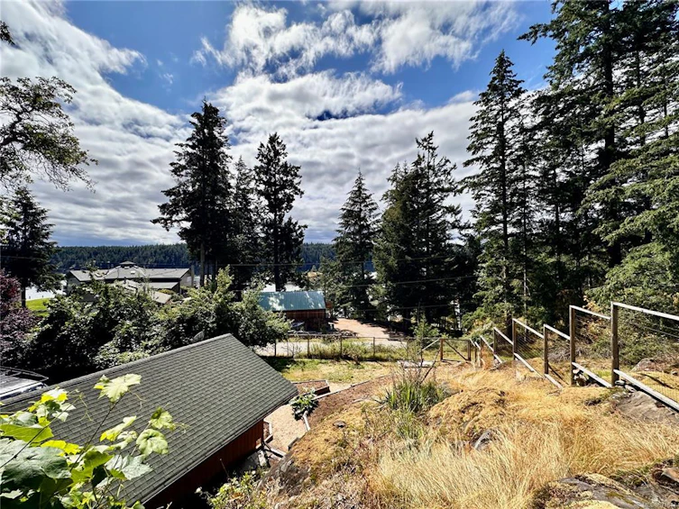 784 Cliffe Road, Quadra Island, BC, V0P 1H0 - 37