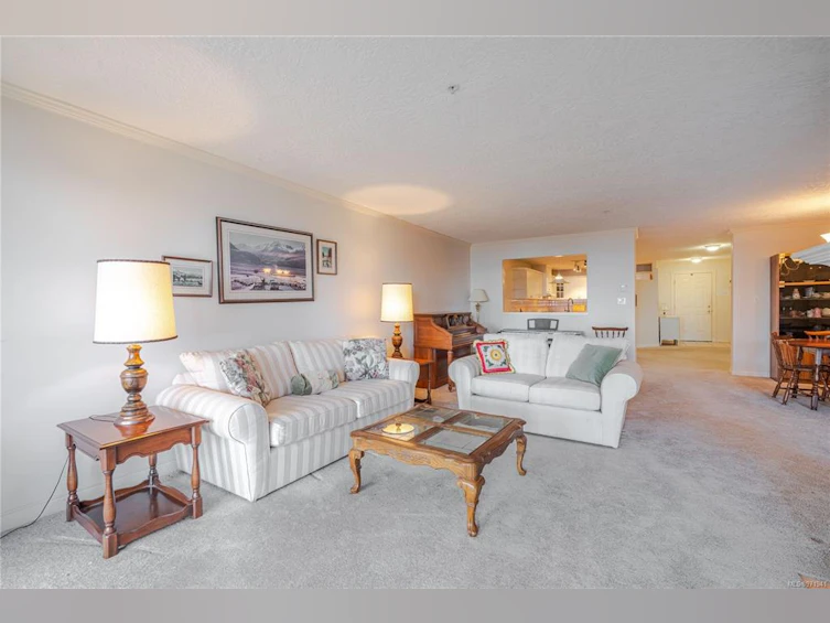 404-940 Boulderwood Rise, Saanich, BC, V8Y 3G5 - 8