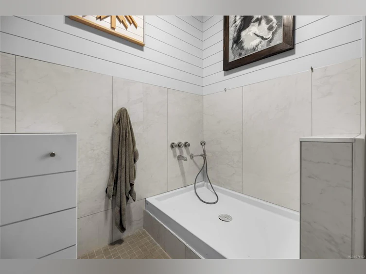 1931 Legacy Place, Nanaimo, BC, V9X 1M2 - 32