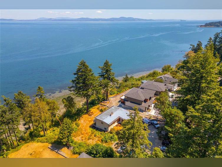 A-4601 Cordova Bay Road, Saanich, BC, V8X 3V6 - 10