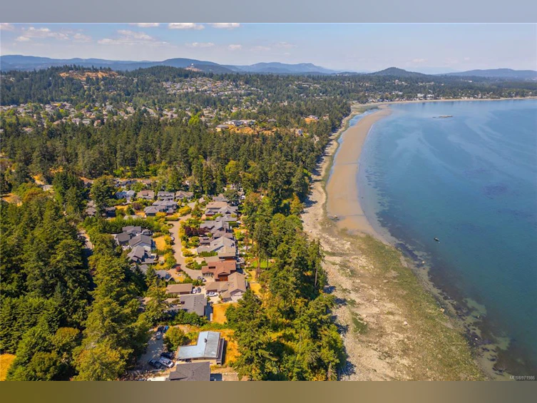 A-4601 Cordova Bay Road, Saanich, BC, V8X 3V6 - 11